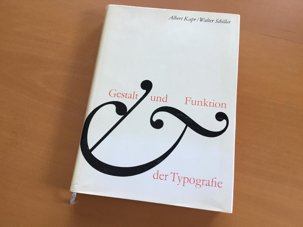 Gestalt und Funktion der Typografie, Boeken, Zo goed als nieuw, Overige onderwerpen, Albert Kapr en Walter Schilder, Ophalen of Verzenden