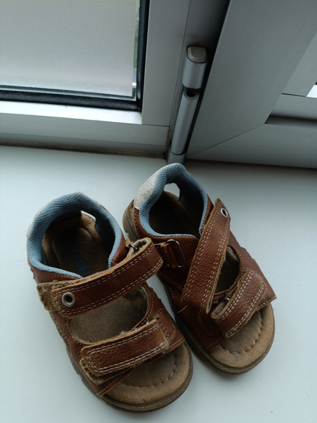 Diverse kinderschoenen: slippers, sandalen, waterschoenen, Kinderen en Baby's, Kinderkleding | Schoenen en Sokken, Ophalen, Jongen of Meisje