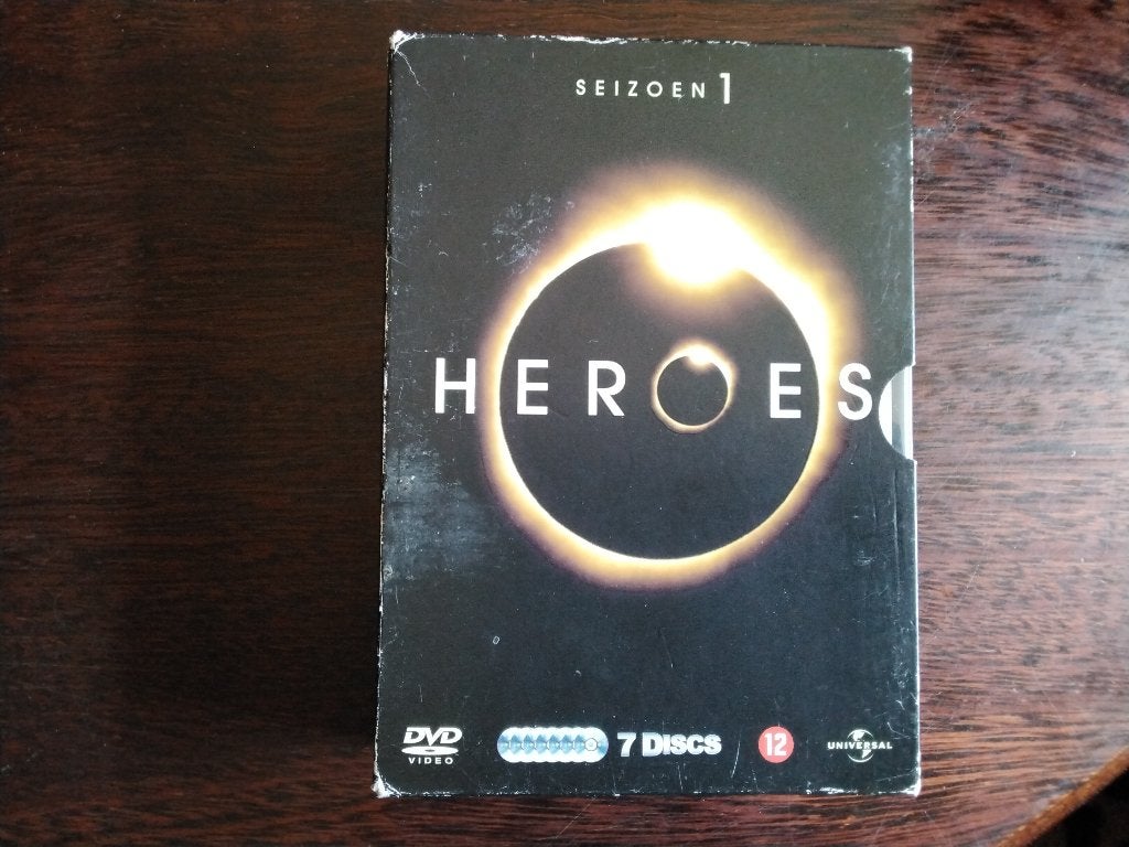Heroes seizoen 1 compleet, 7disks, origineel, Vanaf 12 jaar, Ophalen of Verzenden, Zo goed als nieuw, Thriller