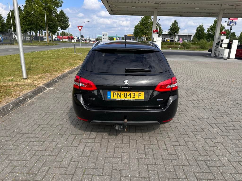 Peugeot 308 1.2 E-thp 81KW/110PK SW 2017 Zwart, Voorwielaandrijving, Stof, Zwart, 1199 cc
