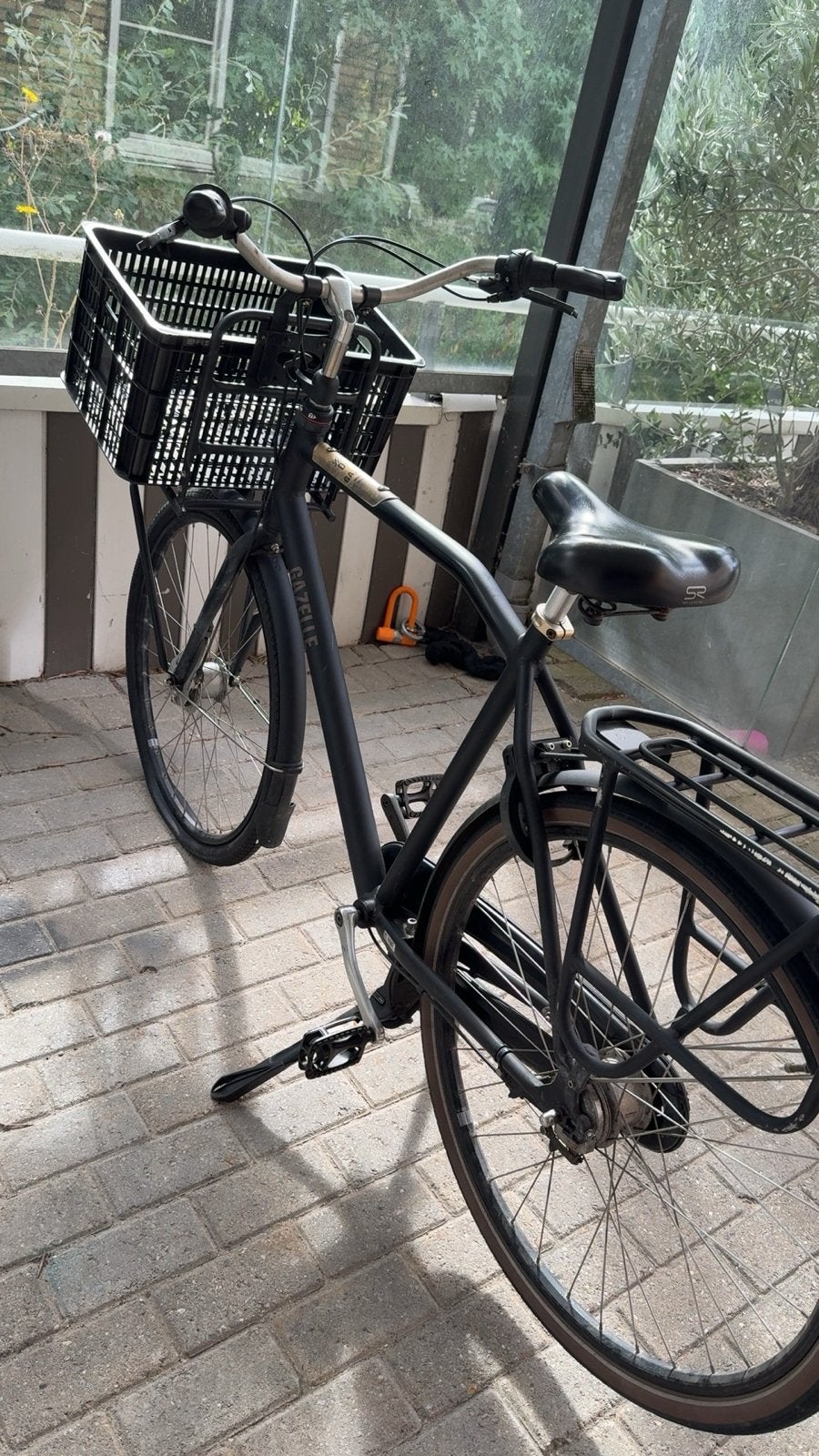 Gazelle fiets met mand - voorband aan vervanging toe, Ophalen, Gebruikt, Gazelle