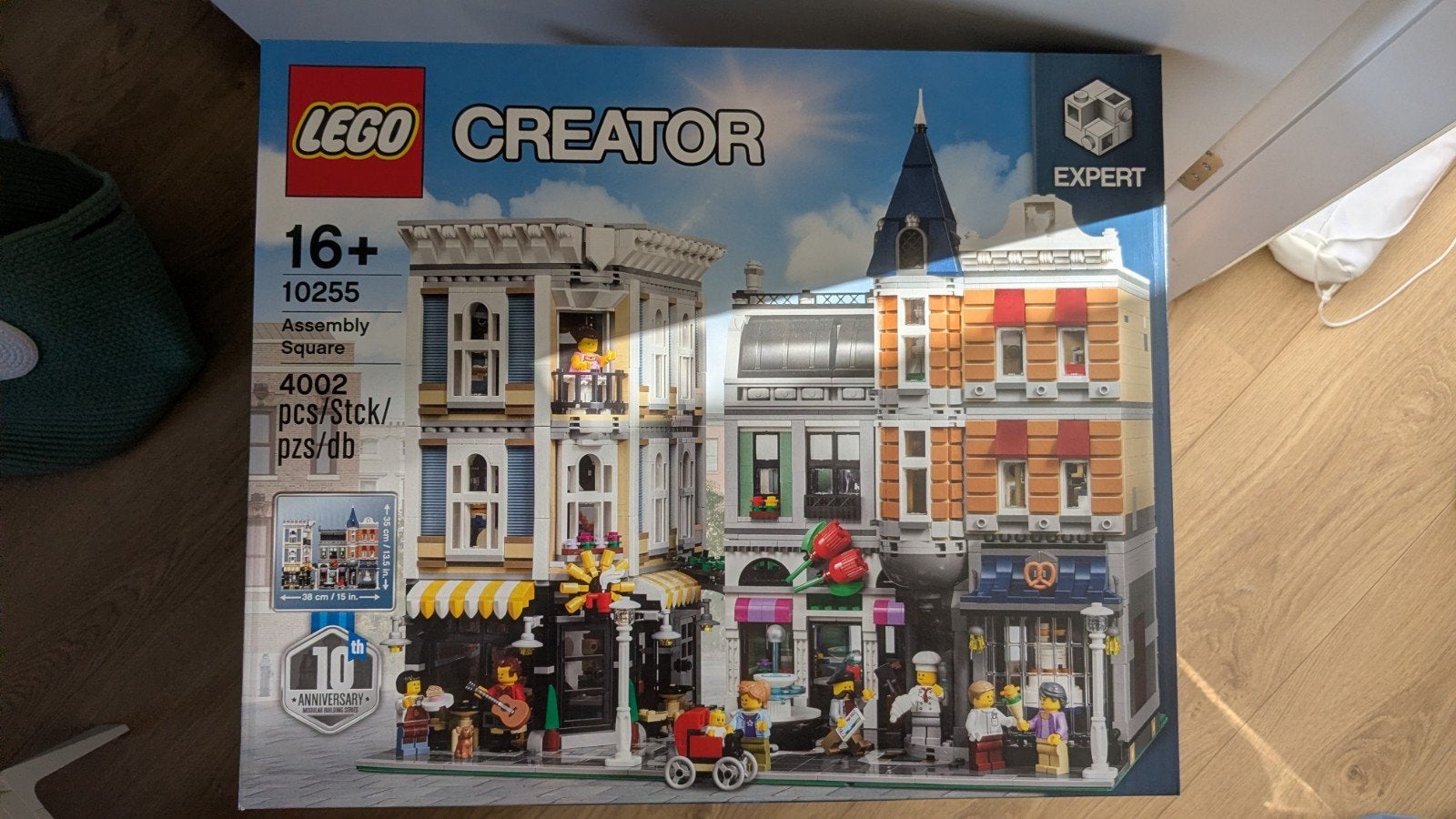 Nieuw Lego Creator Expert 10255 Assembly Square, Kinderen en Baby's, Lego, Nieuw, Ophalen of Verzenden, Ongeopend/sealed