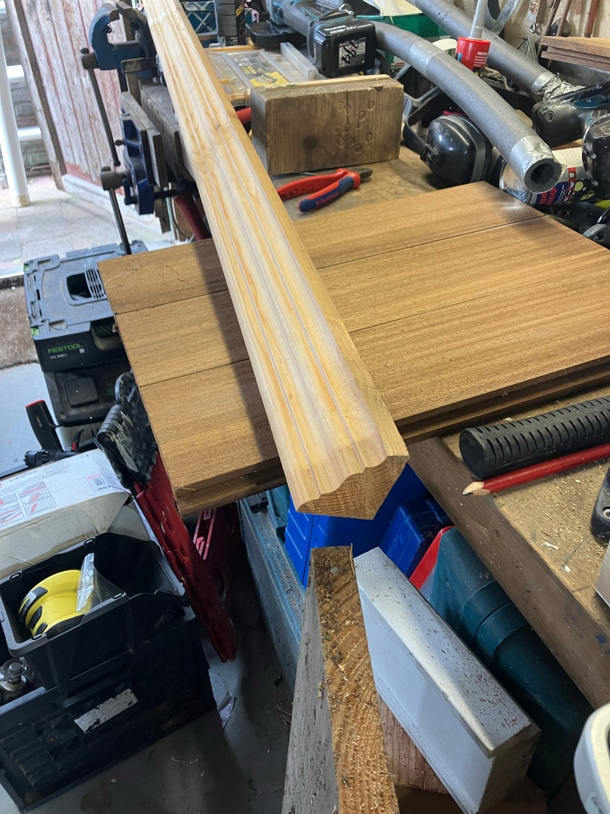 Houten kroonlijsten, Ophalen, Nieuw, 200 tot 250 cm, 50 mm of meer