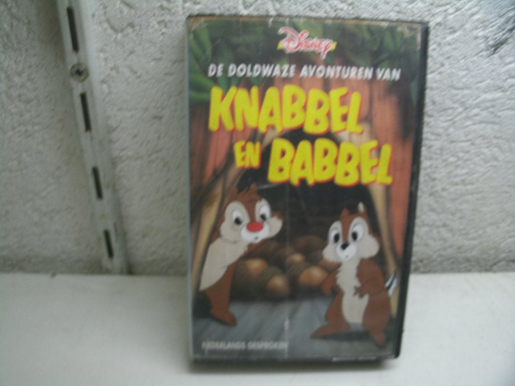 vhs 212a knabbel en babbel de doldwaze avonturen van, Cd's en Dvd's, VHS | Kinderen en Jeugd, Alle leeftijden, Ophalen of Verzenden