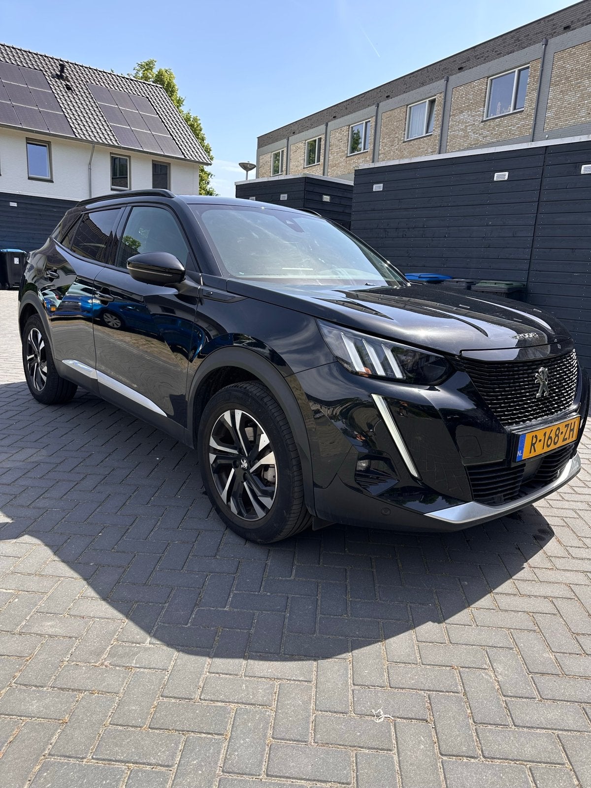 Peugeot 2008 EV GT 2022 | Nfkns SoH 94.6%| Remote AC control, Auto's, Zwart, 0 kg, Alcantara, Zwart