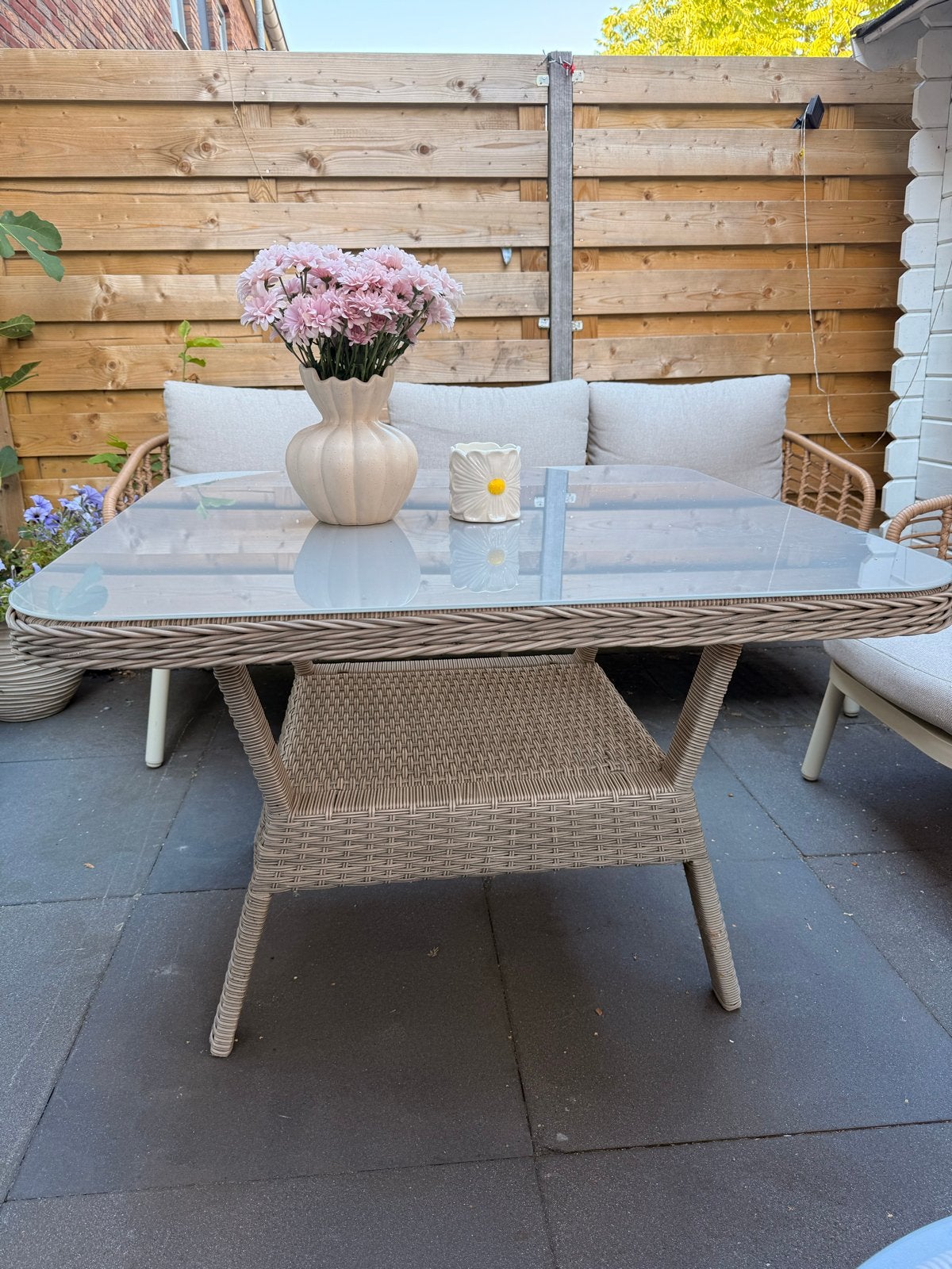 Wicker tuintafel met glazen blad, Ophalen, Gebruikt, Vierkant, Wicker
