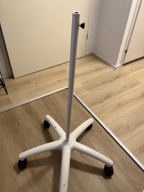 rolstatief voor luxo loeplamp, afhalen Aalsmeer, Ophalen, Gebruikt, Loeplamp