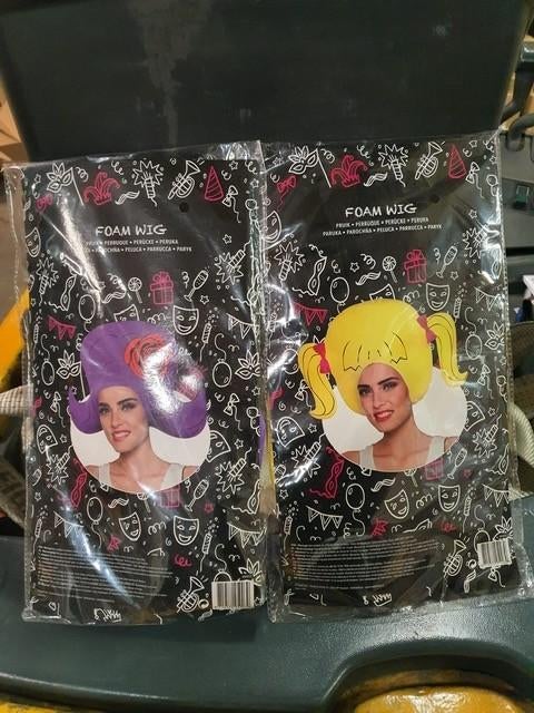 Partij Foam pruiken Assorti kleur, ., Nieuw, Ophalen of Verzenden, .