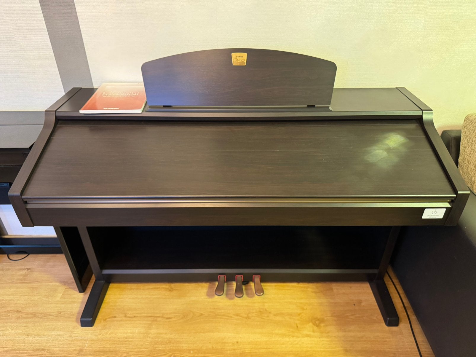 Yamaha Clavinova digitale elektrische rtme piano Refurbished, Muziek en Instrumenten, Yamaha Clavinova, Yamaha Clavinova, Bruin