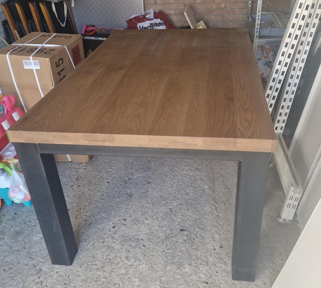 robuuste eettafel, Ophalen, 100 tot 150 cm, Zo goed als nieuw, Vijf personen of meer