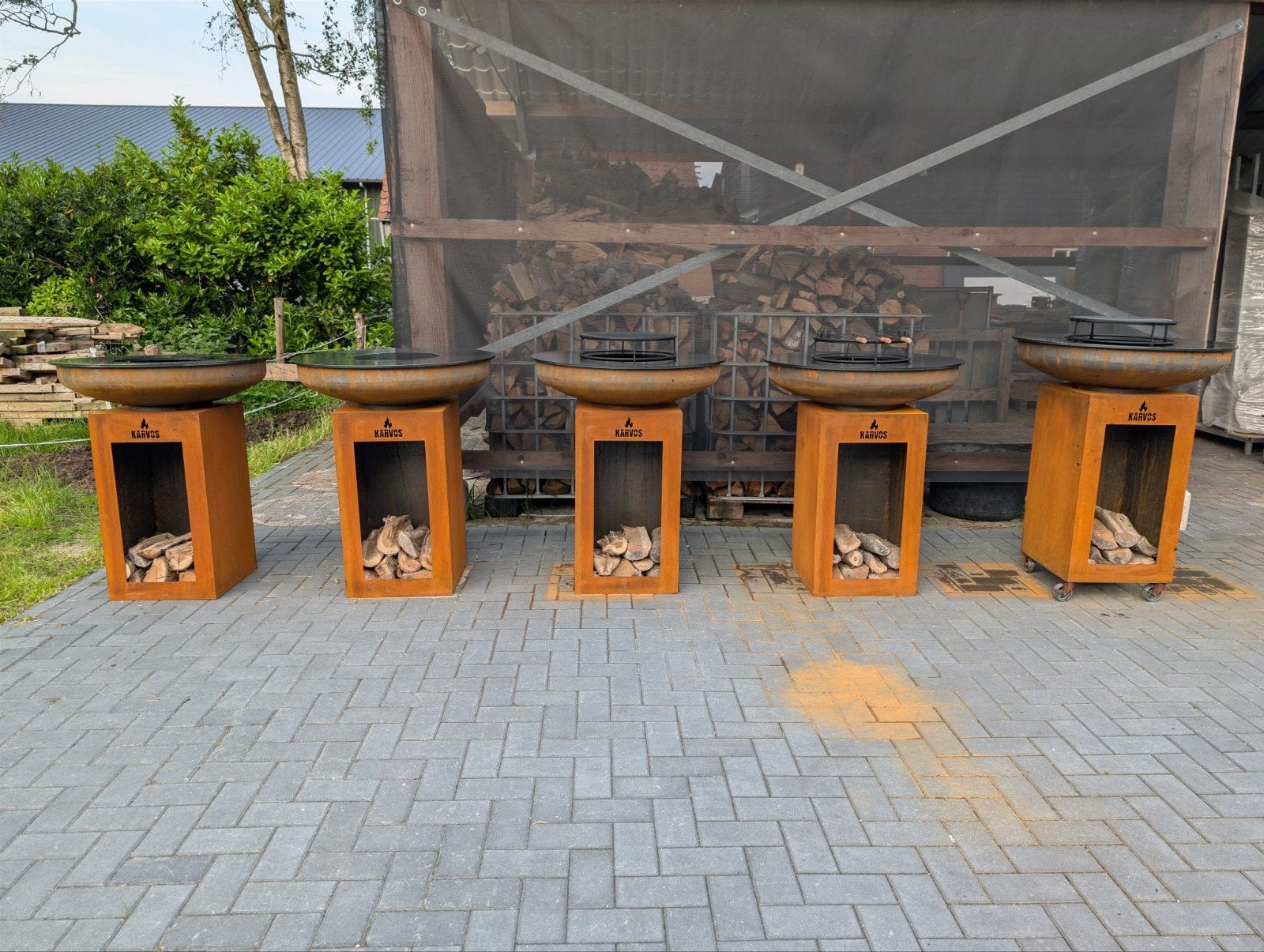 Plancha bbq met cortenstaal vuurschaal en sokkel houtopslag, Tuin en Terras, Ophalen of Verzenden, Nieuw, Met accessoires