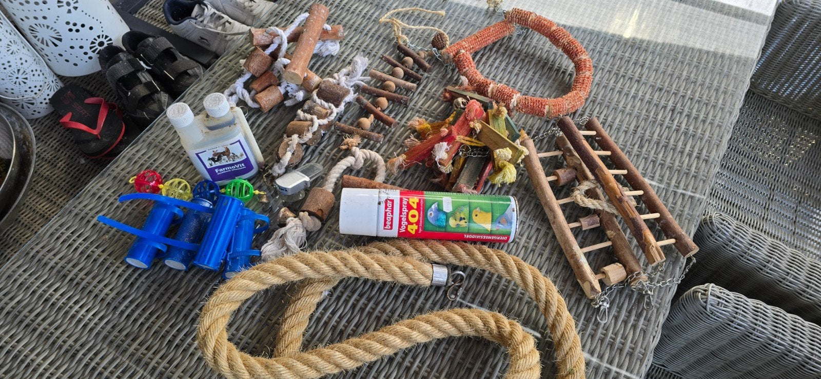 Diverse parkiet,valkparkiet en of papagaai speelgoed., Dieren en Toebehoren, Vogels | Toebehoren, Ophalen of Verzenden, Kooi-accessoires