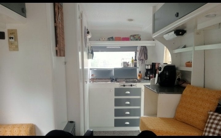 Compacte Lander caravan met voortent, Overige merken, Tot en met 2, Treinzit, Particulier