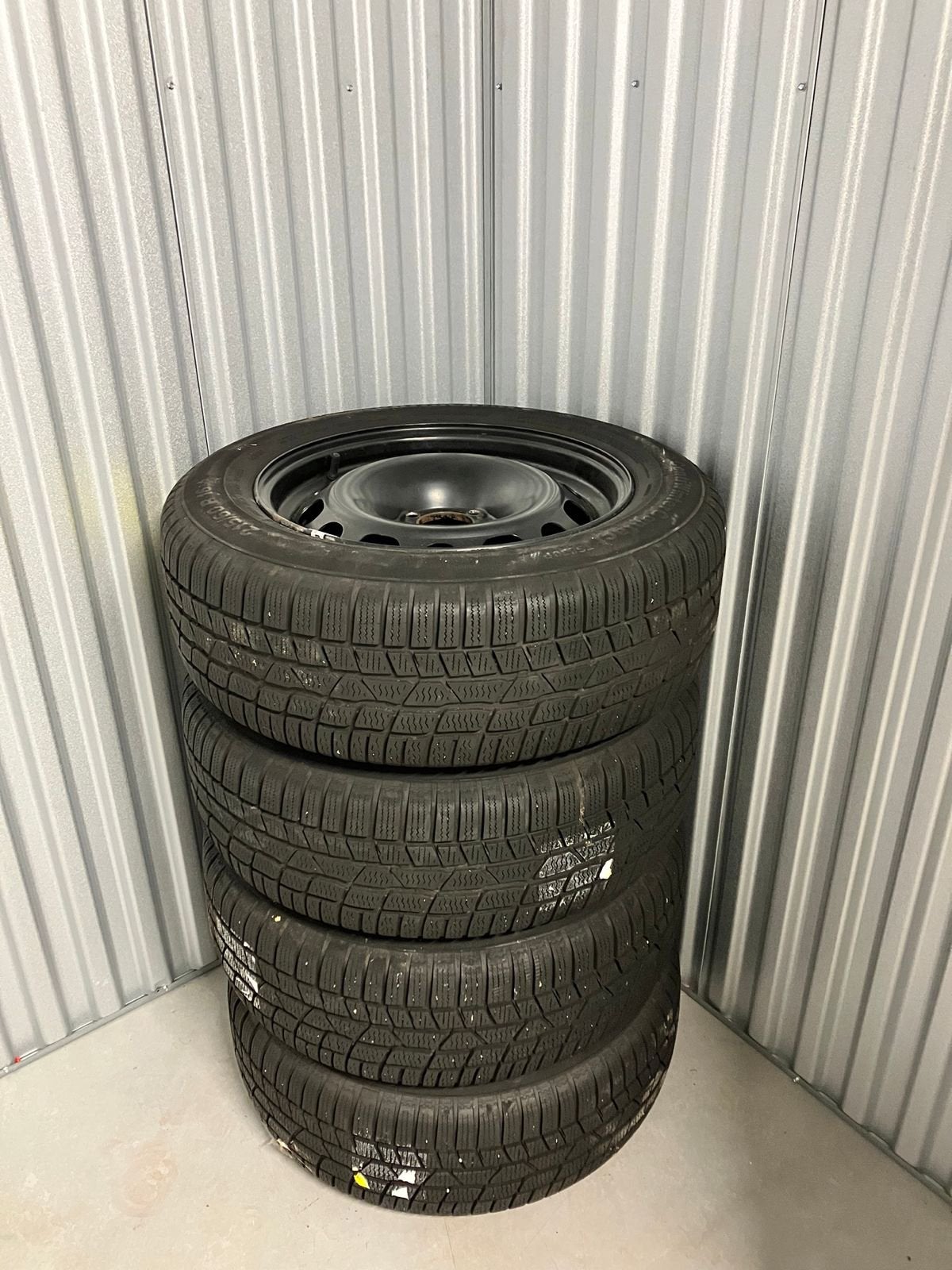 4x Continental ‘ContiWinterContact’ winterbanden 215/60 R16, Ophalen