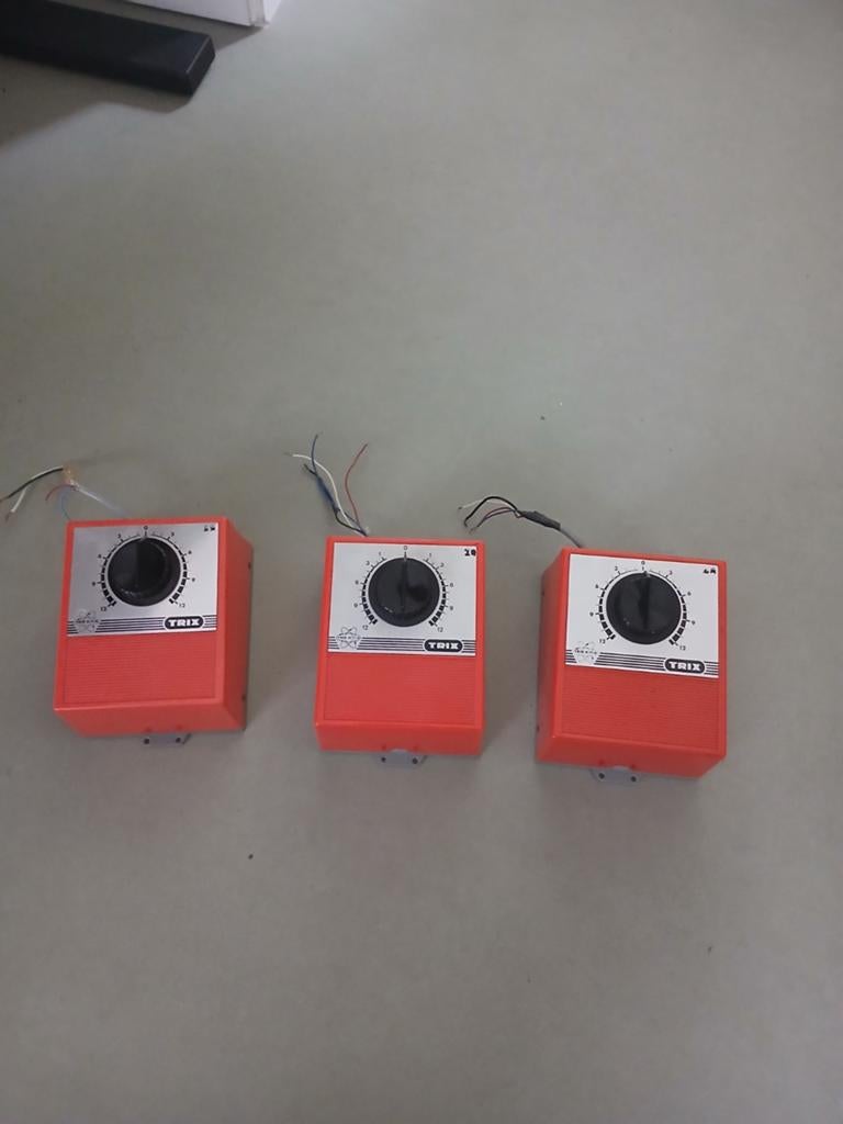 3x Minitrix E.M.S trafos, Ophalen of Verzenden, Gebruikt, Gelijkstroom, Overige merken