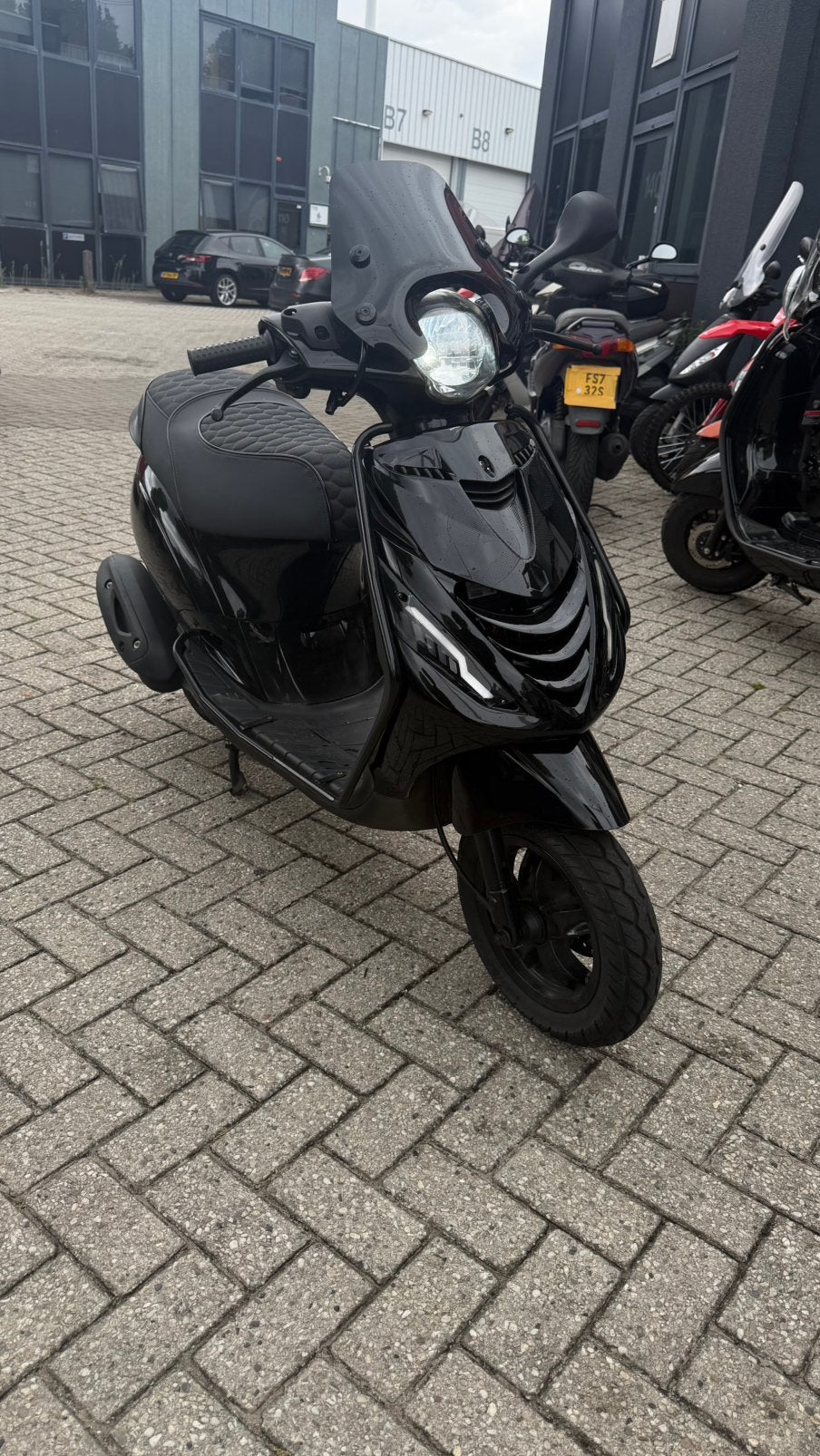 Piaggio Zip iGet 80cc – Volledig Malossi – 2020 E4 Brom, Ophalen, Zo goed als nieuw, Benzine, Zip