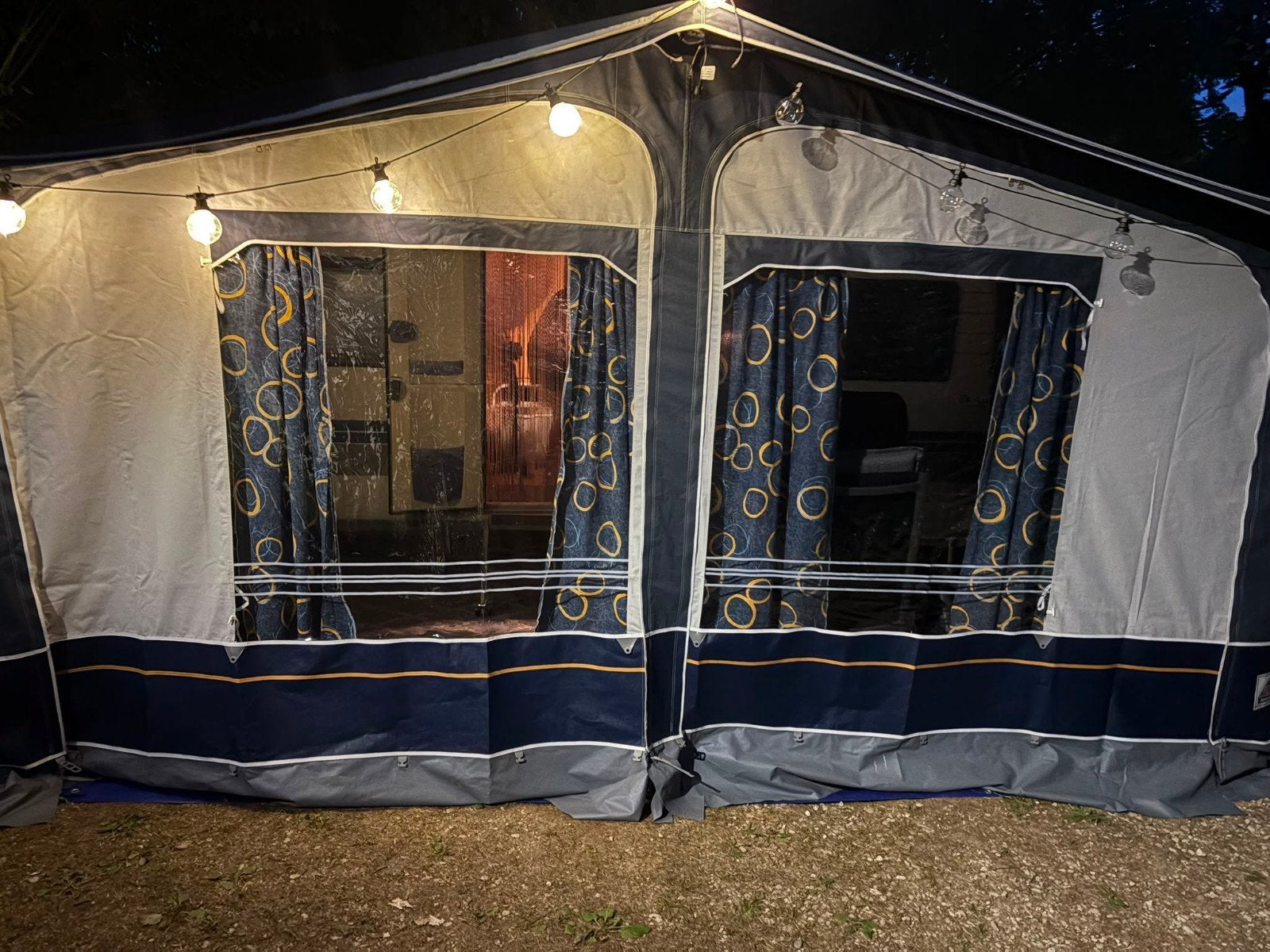 Voortent maat 10/SF (875-900 cm) met gordijnen, Caravans en Kamperen, Voortenten en Luifels, Ophalen of Verzenden, Gebruikt