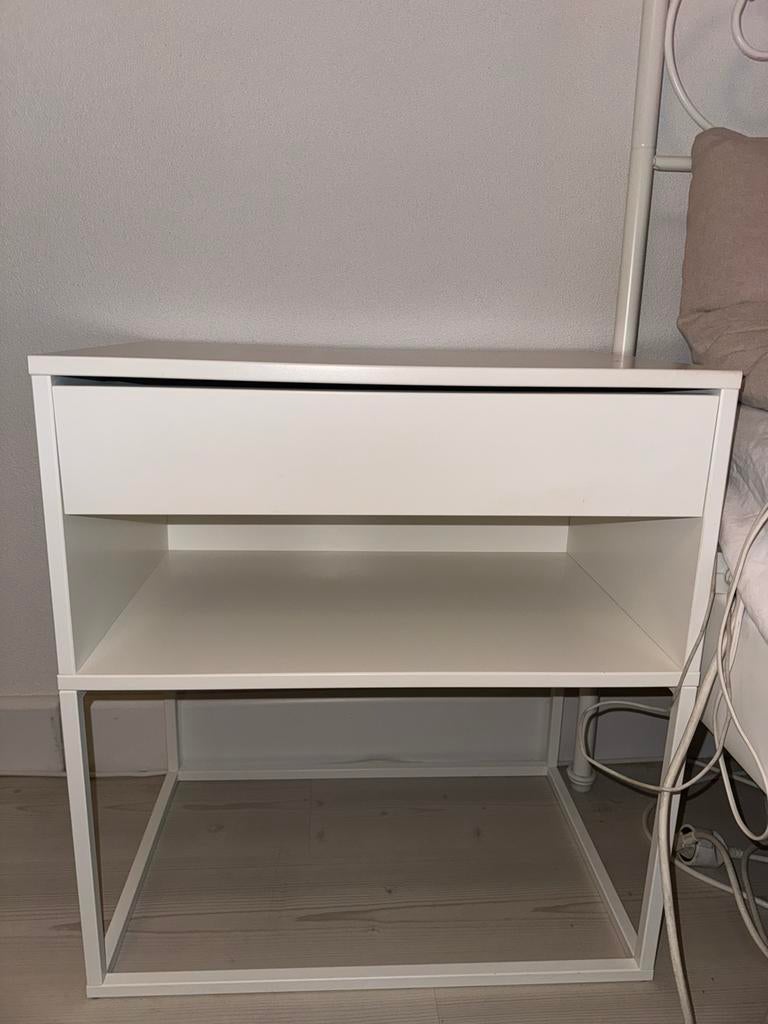 Ikea nachtkast, Ophalen, Overige materialen, Gebruikt, Minder dan 45 cm