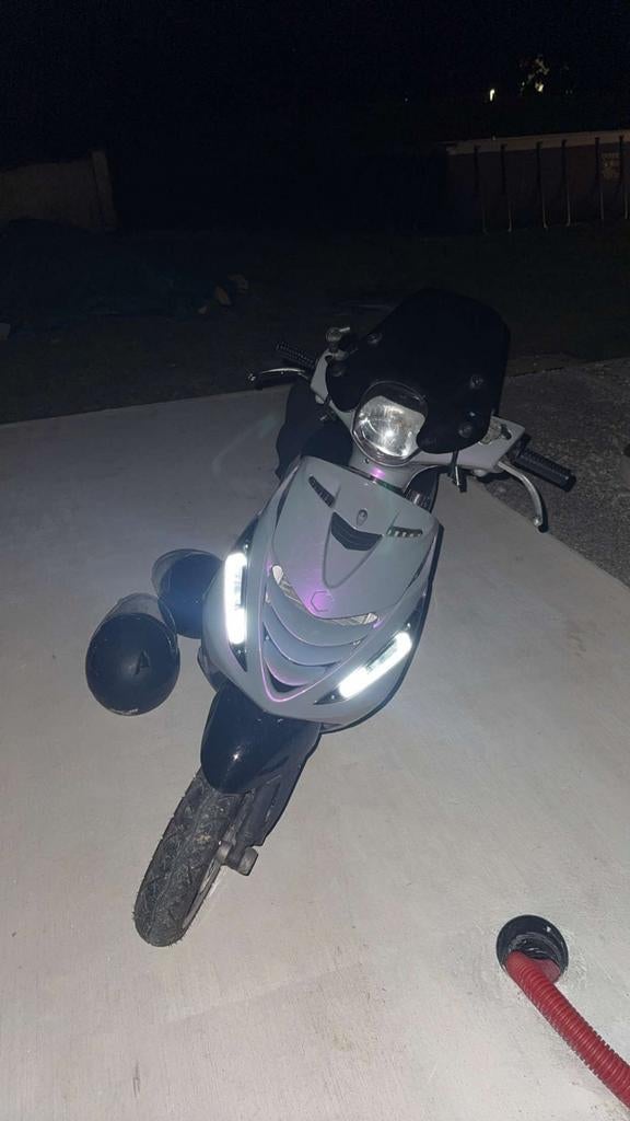 Piaggio zip 180lc A1, Fietsen en Brommers, Verzenden, Zo goed als nieuw, Benzine, Zip