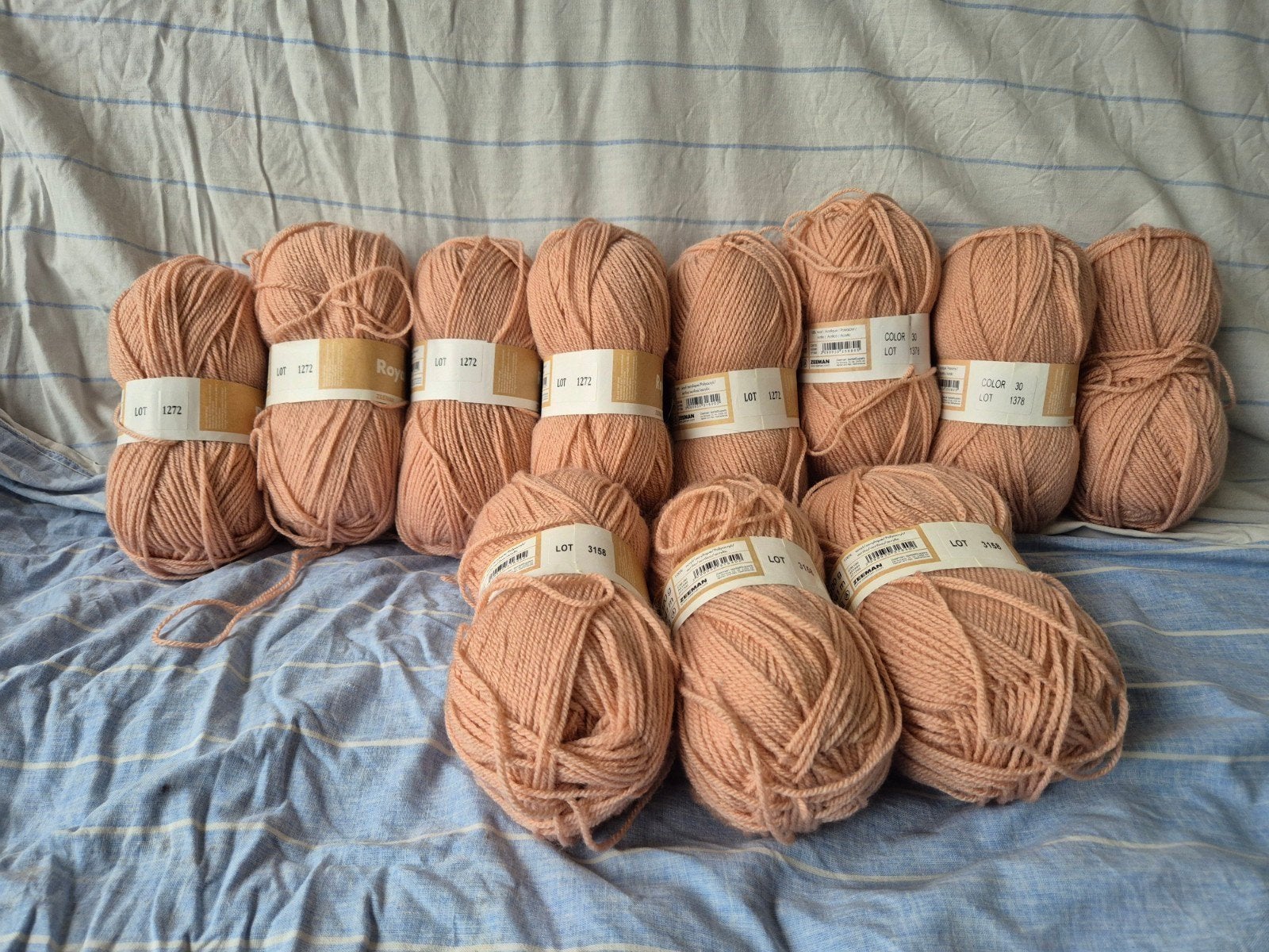 11 bollen royal acrylgaren. 100 grams oudroze, Hobby en Vrije tijd, Ophalen of Verzenden, Nieuw, Breien of Haken, Wol of Garen
