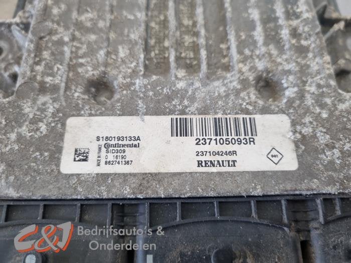 Computer Motormanagement van een Opel Movano, Gebruikt, -, -, Opel
