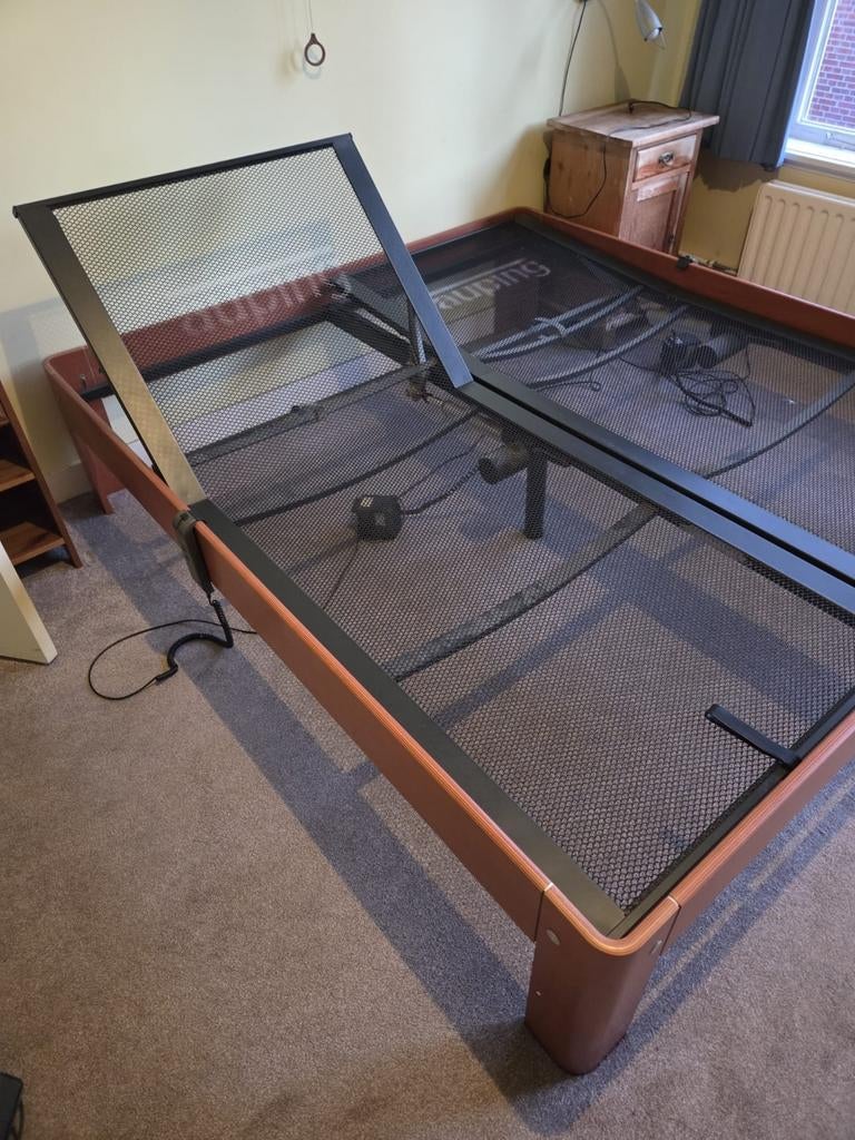 Auping Auronde met elektrische verstelbare spiraalbodems., Ophalen, Bruin, Tweepersoons, 180 cm