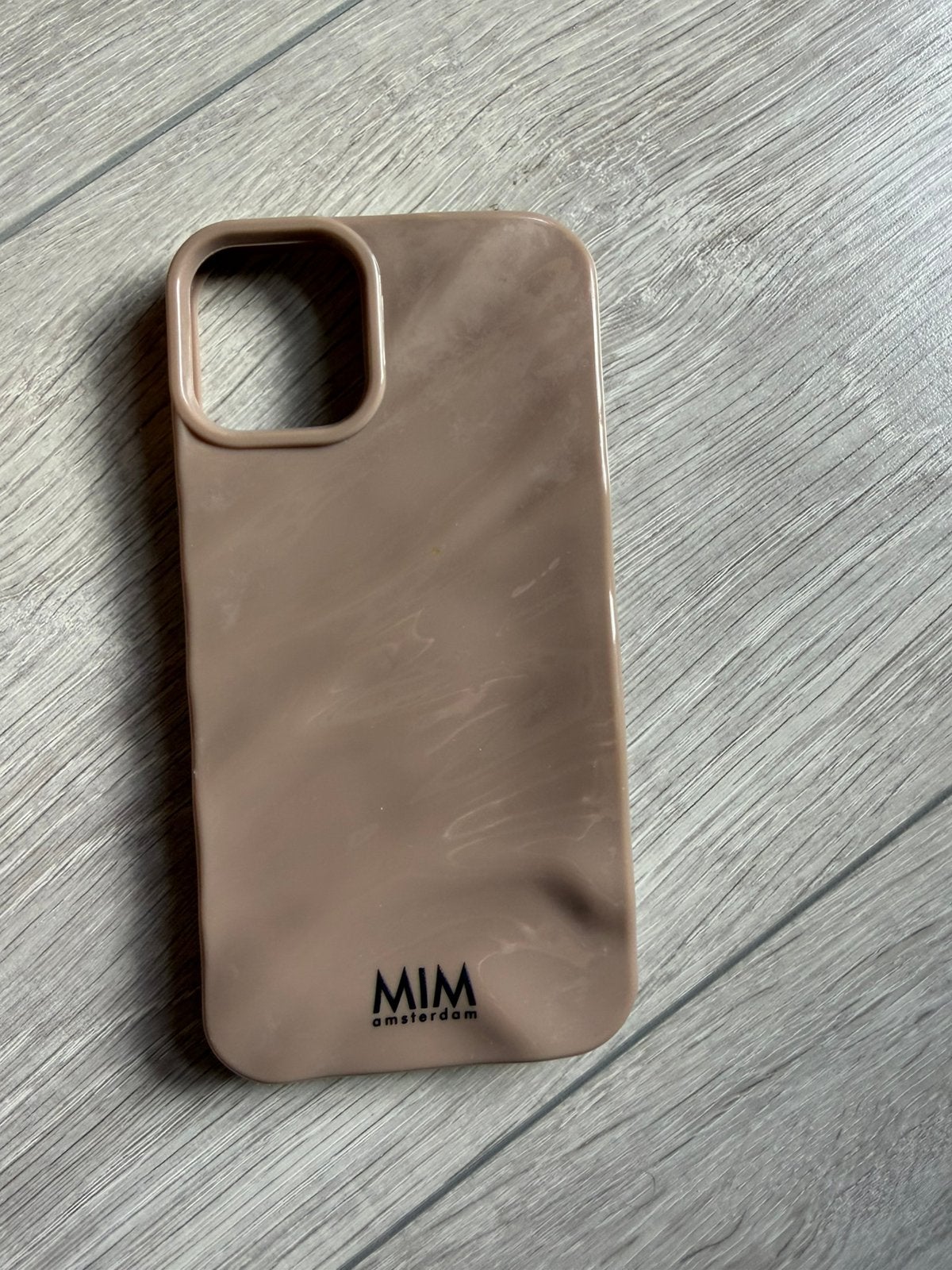 Mim Amsterdam Iphone 11 hoesje, Telecommunicatie, Rondom bescherming, IPhone 11, Frontje of Cover, Bruin