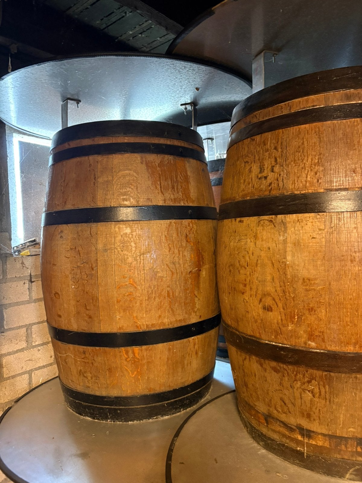 Biertafels eikenhout, Ophalen, Zo goed als nieuw
