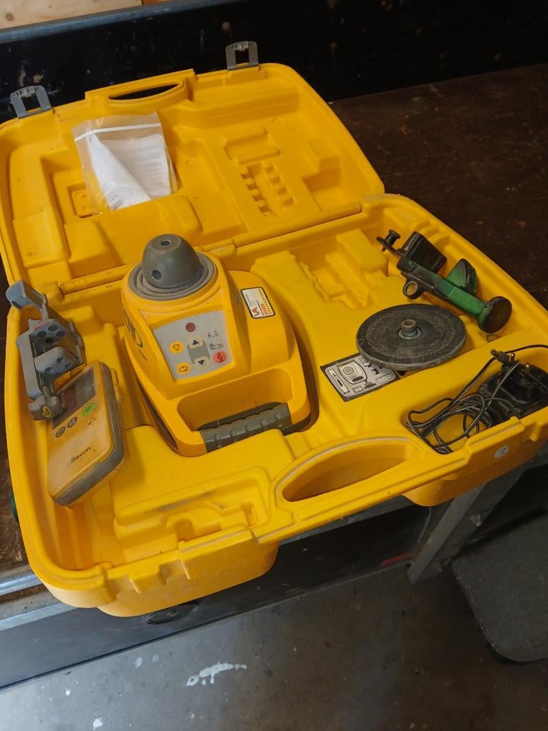 Bouwlaser Spectra Precision Laser HV301 - Complete Set, Ophalen, Gebruikt, Overige meters