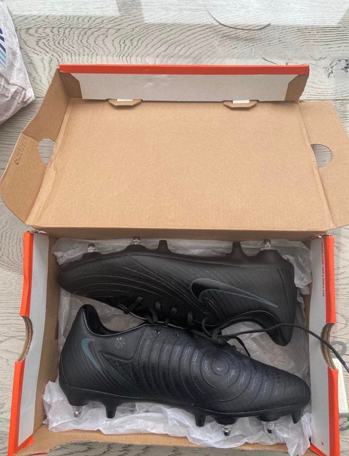Nike Phantom voetbalschoenen (maat 42), Sport en Fitness, Voetbal, Maat XS of kleiner, Ophalen of Verzenden, Zo goed als nieuw