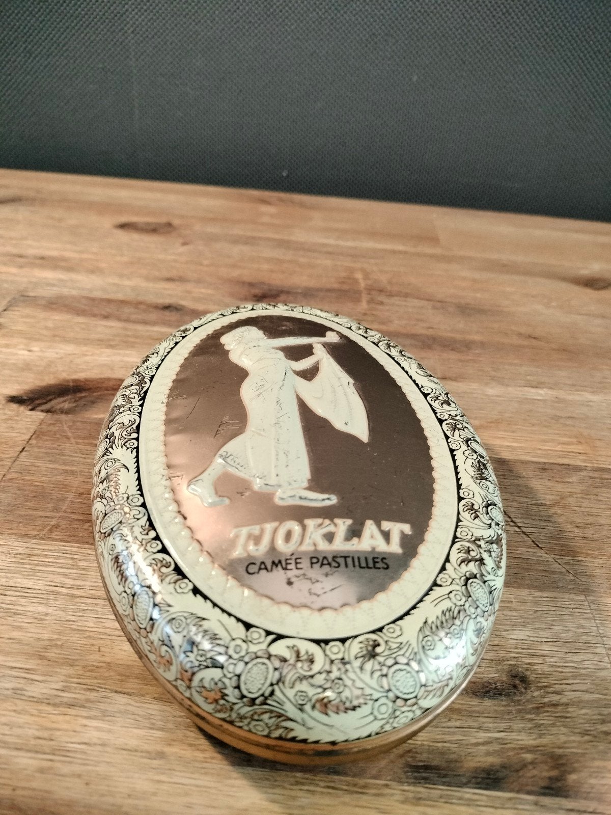 Vintage Tjoklat Camee Pastilles blik - Amsterdam, Verzamelen, Blikken, Ophalen of Verzenden, Gebruikt, Overige, Overige merken