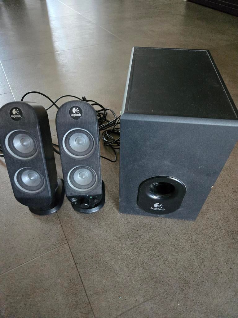 Logitech 2.1 speakerset met subwoofer, Ophalen of Verzenden, Gebruikt, Minder dan 60 watt, Overige merken