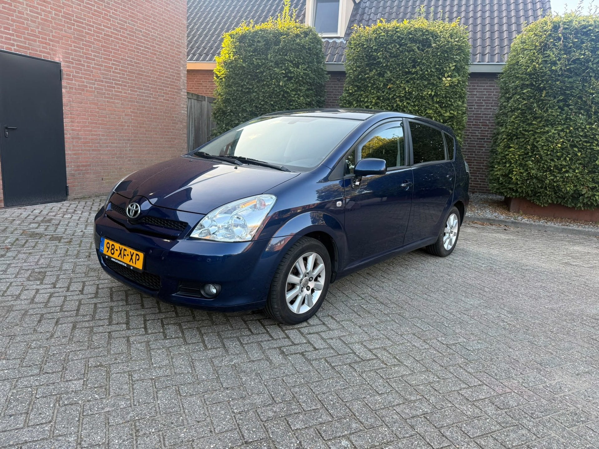 Toyota Verso 1.8 VVT-i Dynamic, 1330 kg, Gebruikt, Zwart, 4 cilinders