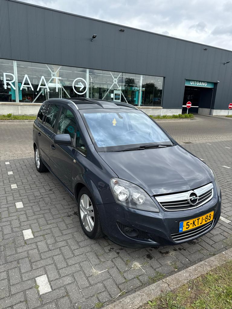 Opel Zafira 1.8 103KW 2011 Grijs 189.710 km, Auto's, Voorwielaandrijving, 4 cilinders, 14 km/l, Particulier