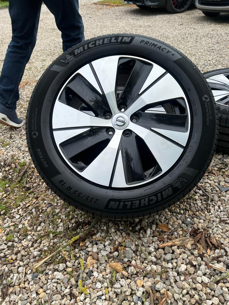 Volvo xc40 velgen  235/55 R1icl zomerbanden, Auto-onderdelen, Banden en Velgen, Ophalen, 18 inch, Gebruikt, Banden en Velgen