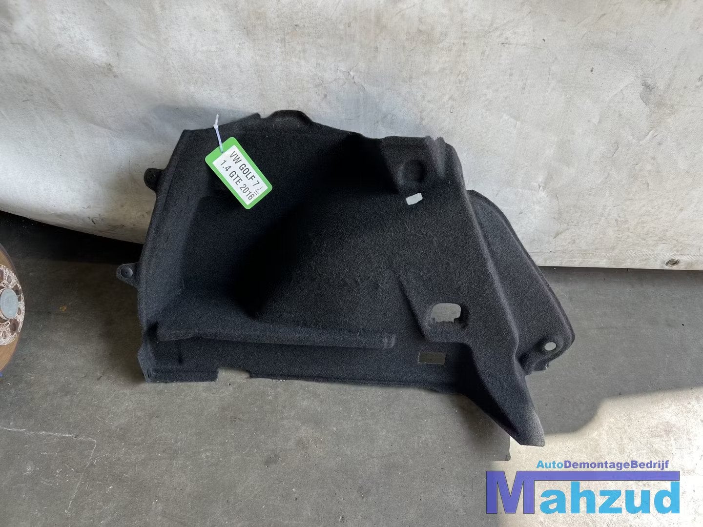 VW GOLF 7 Links kofferbak kofferklep interieur 2012-2020, Gebruikt, Volkswagen, Volkswagen AG, Berliner Ring 2
38440  Wolfsburg, DE