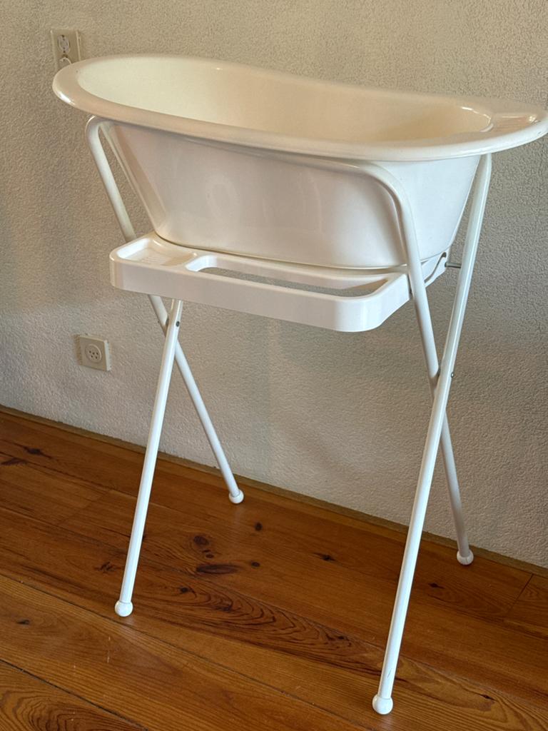 Babybadje met standaard - Wit, Ikea, Ikea, Ikea, Zo goed als nieuw