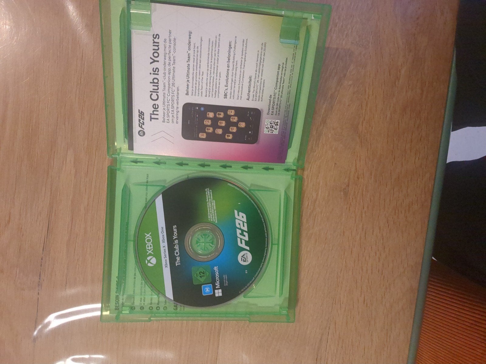 Foto 4 van FC26 Xbox Series Xbox One - Zo goed als nieuw