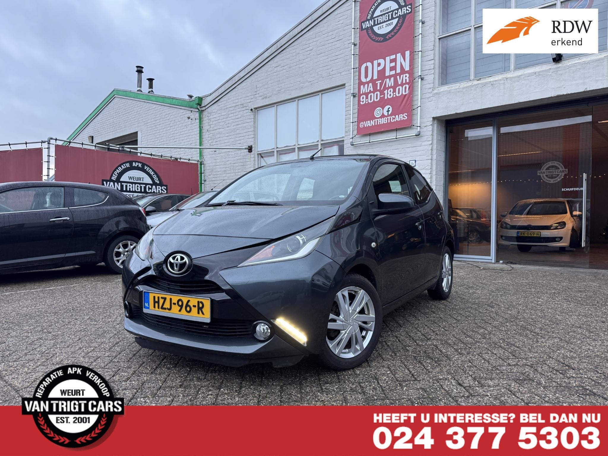 Toyota Aygo 1.0 VVT-i x-cite panorama dak | camera | airco v, Stof, Gebruikt, Euro 6, 4 stoelen