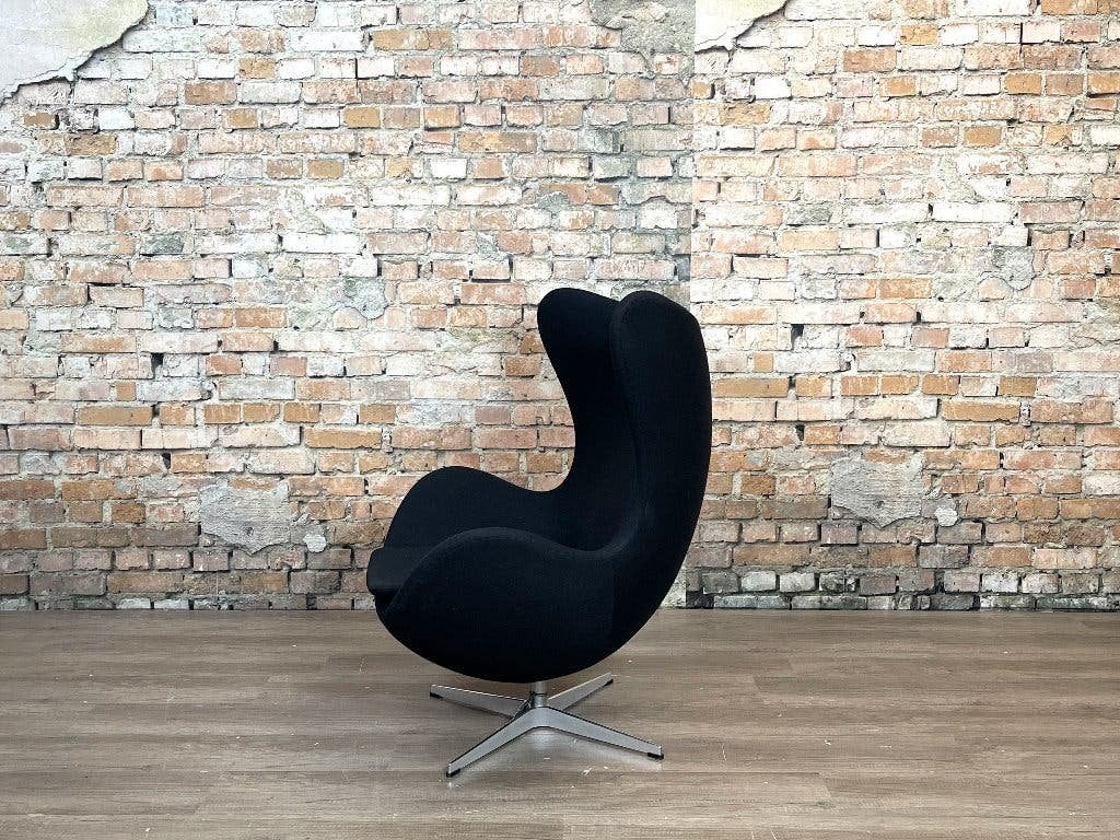 Fritz Hansen Egg Chair – Zwart stof | Arne Jacobsen, Huis en Inrichting, Ophalen, Design, 75 tot 100 cm, Zo goed als nieuw