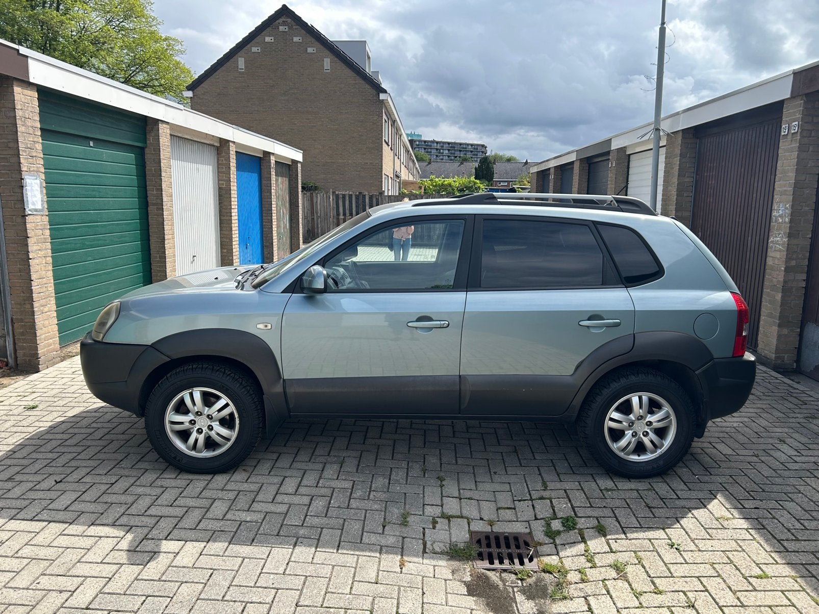 Hyundai Tucson 2.0 I 2WD 2007 Grijs, Auto's, Hyundai, Stof, Zwart, 4 cilinders, Origineel Nederlands
