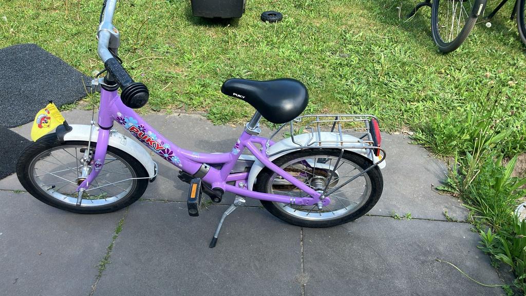 Puky kinderfiets 16 inch - paars, Fietsen en Brommers, Fietsen | Kinderfietsjes, Ophalen of Verzenden, Gebruikt, Terugtraprem