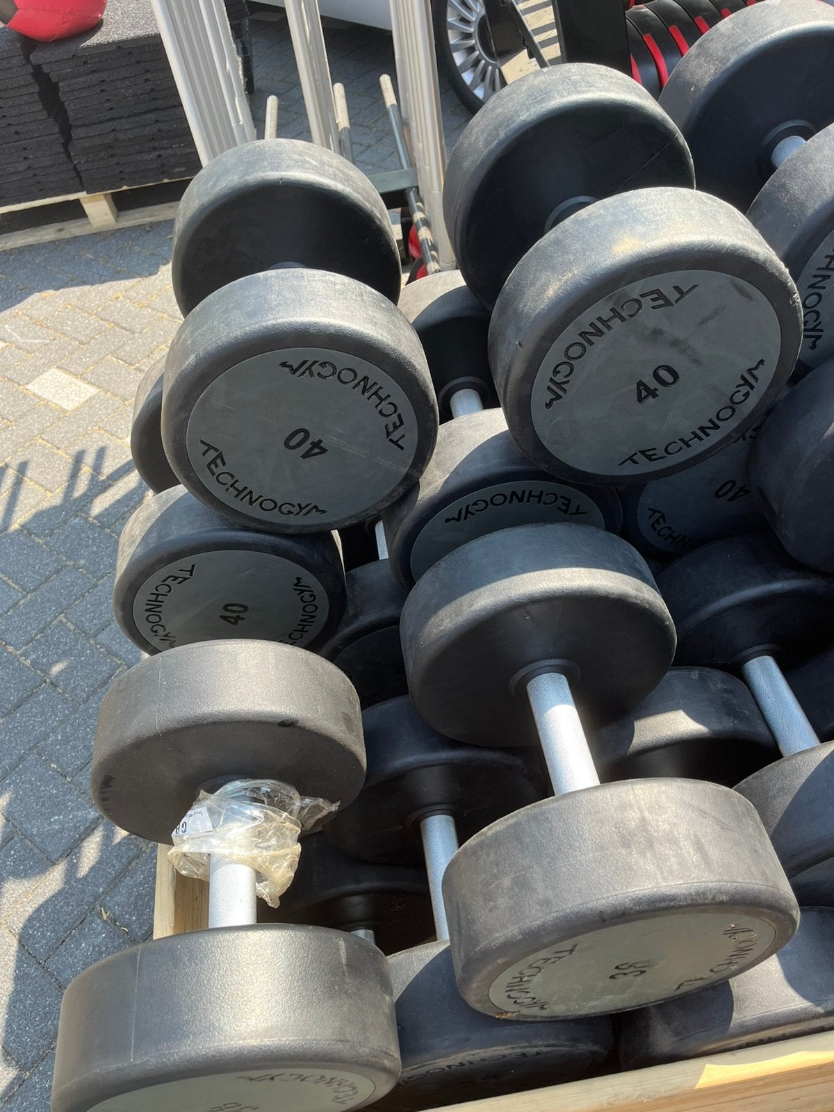 Technogym pu uretane dumbbells 38 of 40 kg gewichten, Ophalen, Dumbbell, Gewichten, Zo goed als nieuw