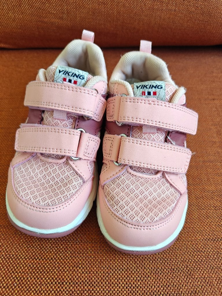 Viking girls shoes 27, Meisje, Sportschoenen, Ophalen of Verzenden, Zo goed als nieuw