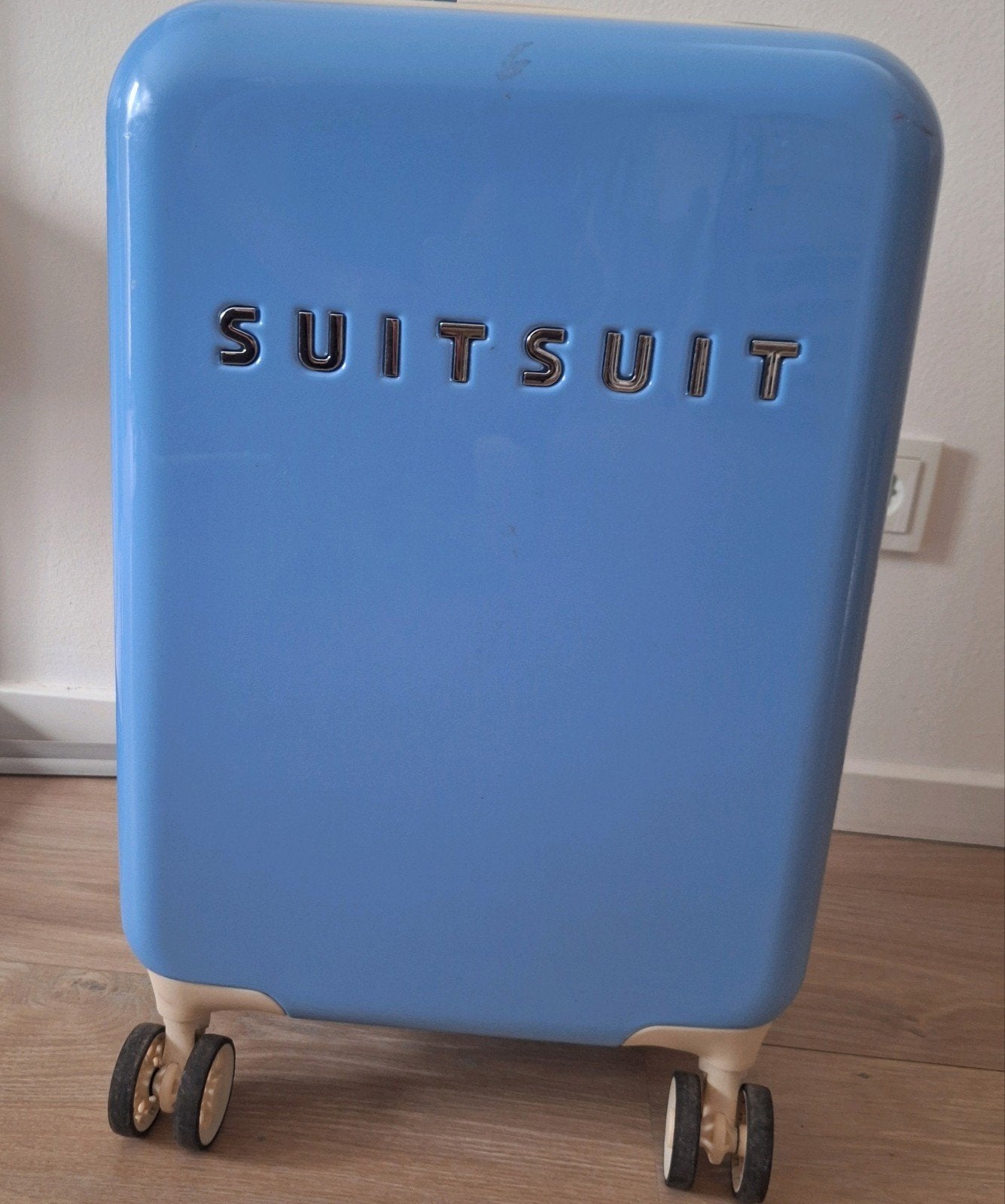 SUITSUIT Handbagage Koffer Blauw - Zo Goed als Nieuw, Sieraden, Tassen en Uiterlijk, Uitschuifbare handgreep, Blauw, Ophalen of Verzenden