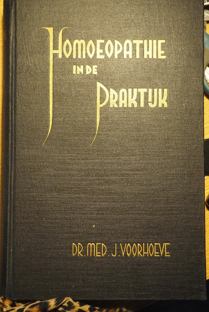 Homeopathie in de Praktijk Dr. med. J. Voorhoeve 1948, Gelezen, Dr. med. J. Voorhoeve, Ophalen of Verzenden, Natuurwetenschap