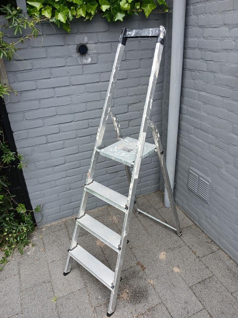 Tomado huishoud trap / keukentrap, Ophalen, Gebruikt, Minder dan 2 meter