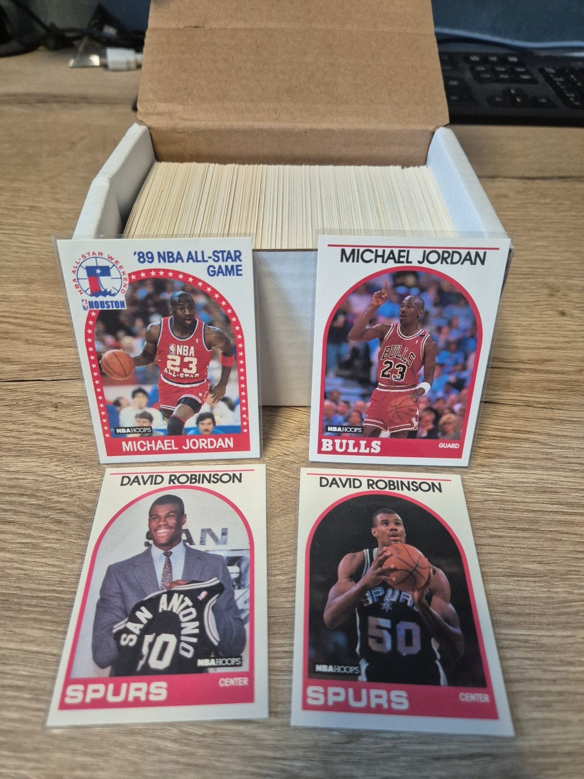 1989 NBA Hoops Set 1-353 met David Robinson Rookie Card, Ophalen of Verzenden, Zo goed als nieuw, Overige sporten, Spelerskaart