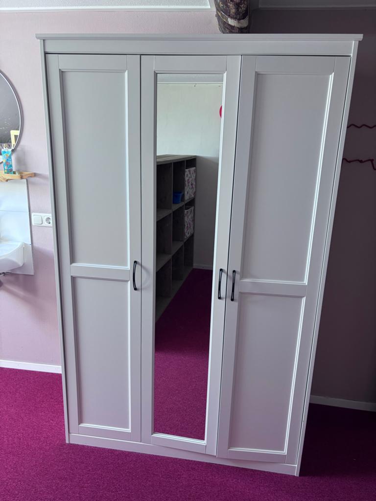 Witte kledingkast ikea met spiegeldeur, Ophalen, Gebruikt, 100 tot 150 cm, 150 tot 200 cm