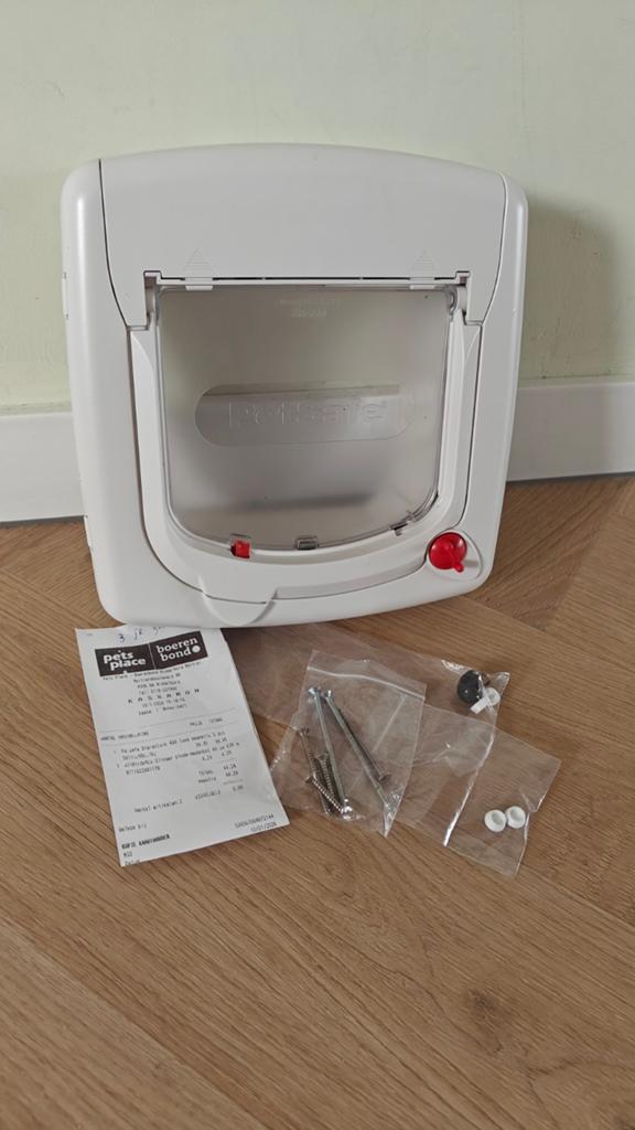 Petsafe kattenluik ZGAN 5mnd oud! (geen chip), Dieren en Toebehoren, Katten-accessoires, Ophalen of Verzenden, Zo goed als nieuw